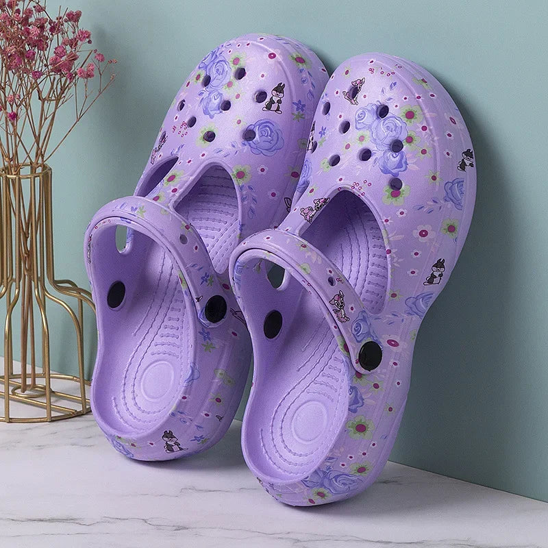 Summer Comfortable Clogs Slippers for Women Lightweight Anti Slip Beach Sandals Woman Fashion White EVA Waterproof Garden Shoes